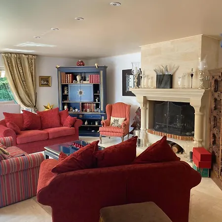 Сasa de vacaciones Maison Ravel With Private Swimming Pool Nalliers (Vendee)